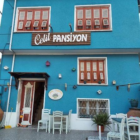 Celil Pansiyon Ayvalik Luaran gambar